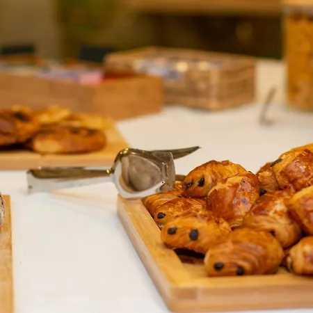 Szálloda The Valentia Corretgeria 4*