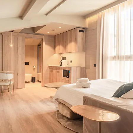 Szálloda The Valentia Corretgeria 4*