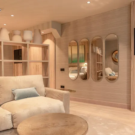 Hotel The Valentia Corretgeria